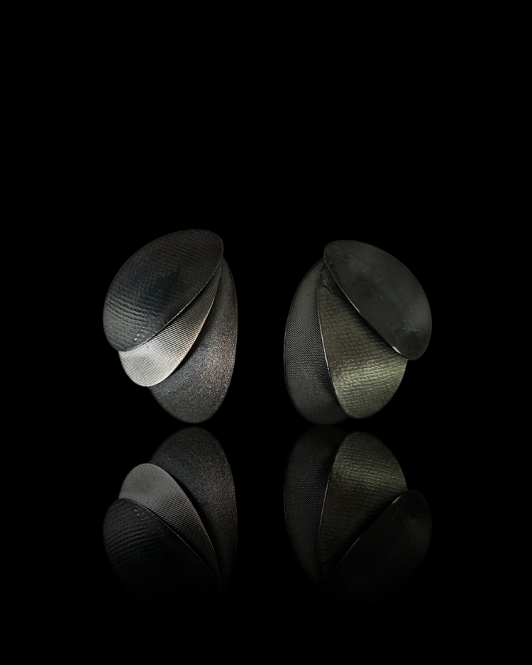 Catching big fish (No.13)