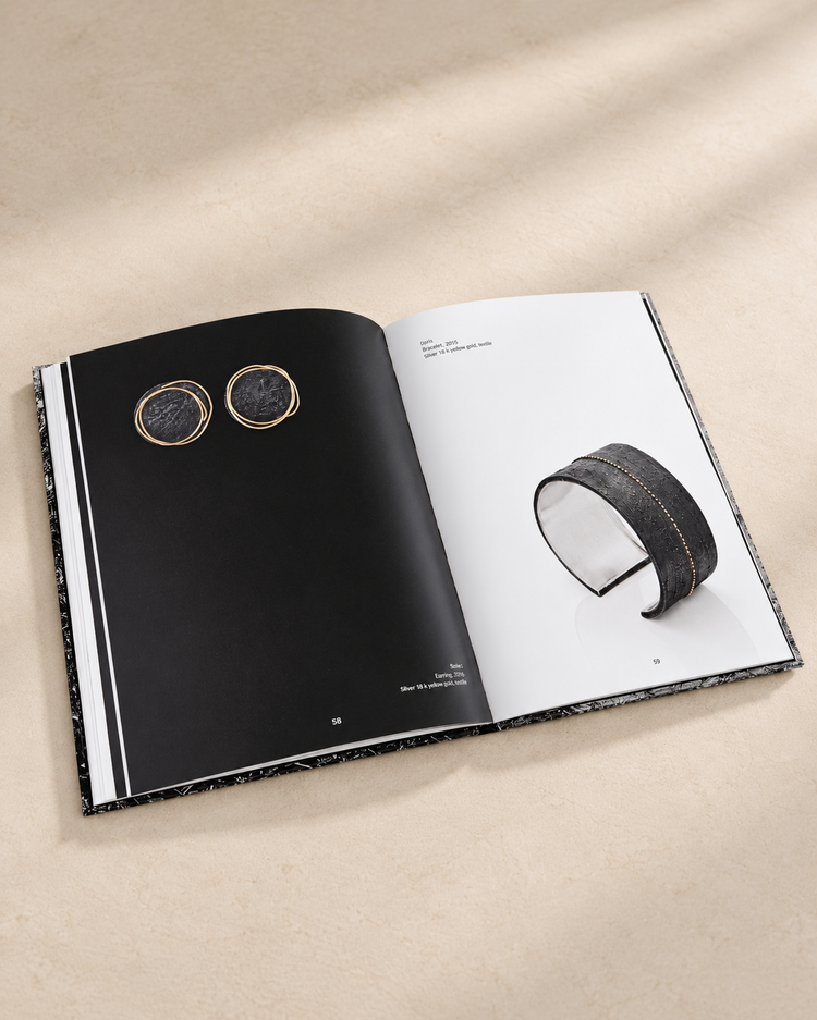 Gigi Mariani | My Private Garden monograph