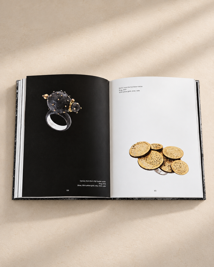Gigi Mariani | My Private Garden monograph