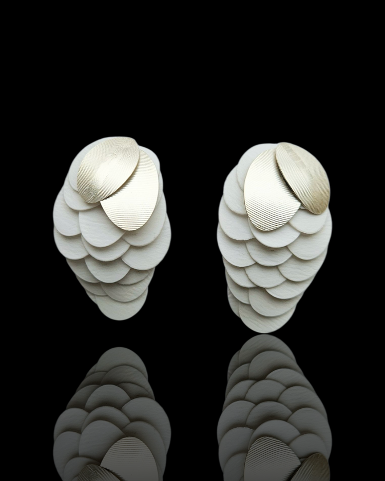 Catching big fish (No.16)